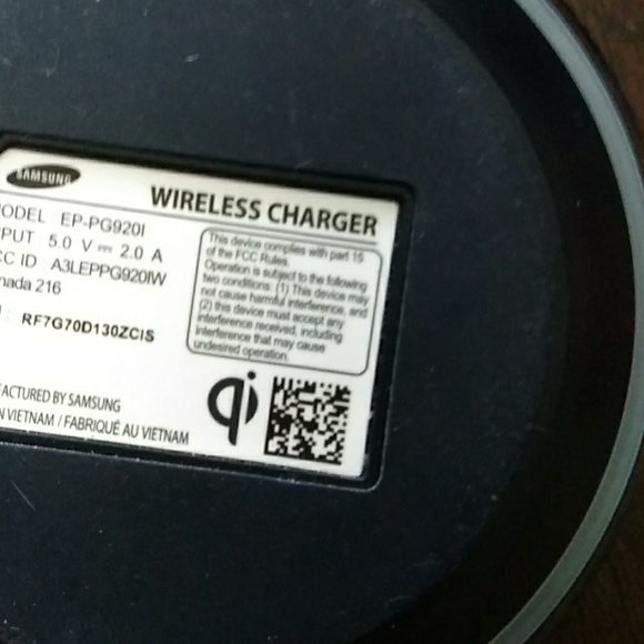 Samsung Wireless Charger - Picture 2 of 3